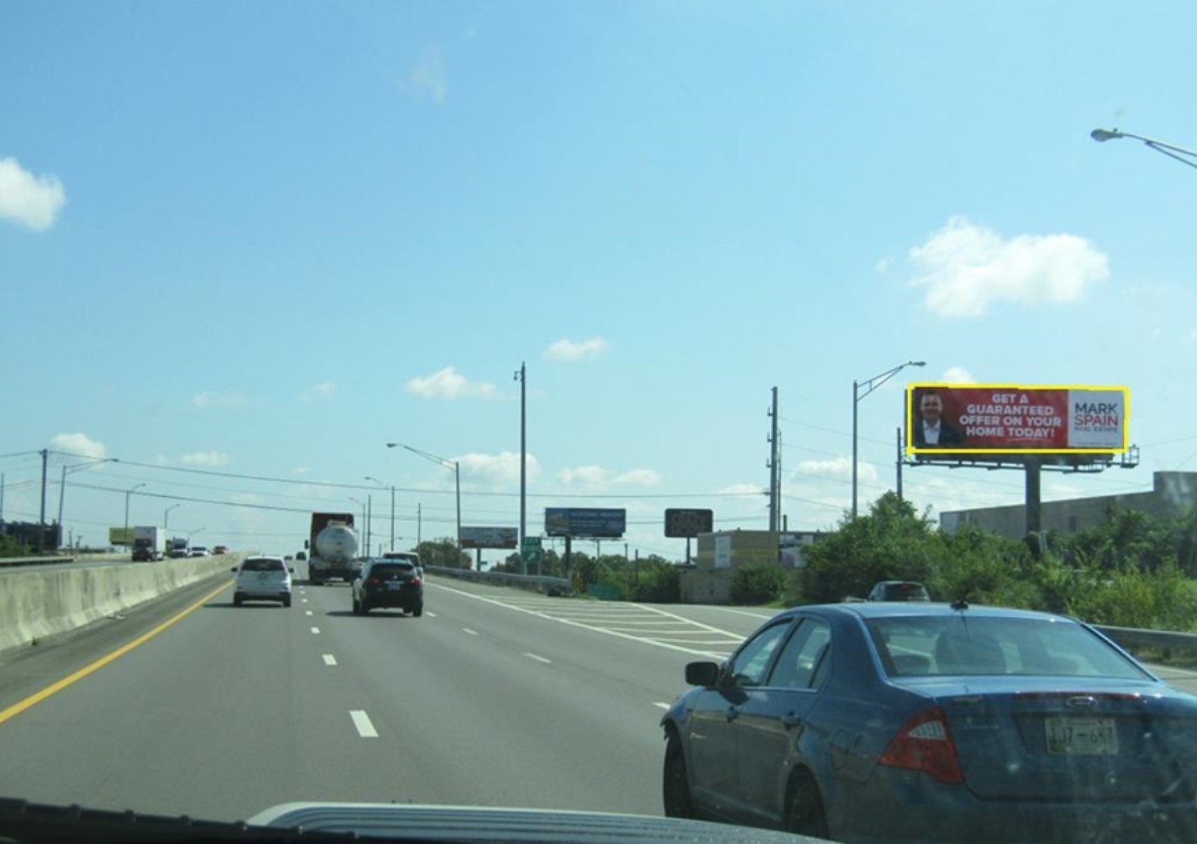 I-40 (S LOOP) S/S .4 MILE E/O I-65 EXIT 210 F/W Media