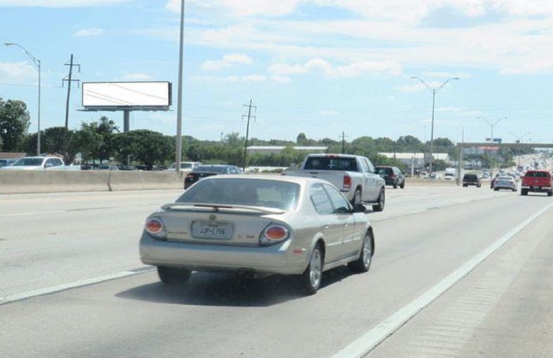 South Fwy (I-35W) ES 175ft S/O Dickson St F/N - 1 Media