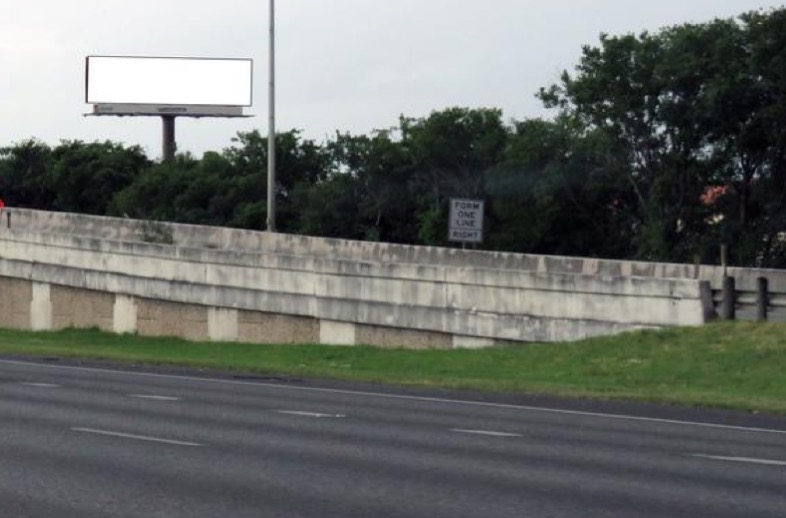 I-35 N NS 100ft E/O I-10 NW F/E - 2 Media