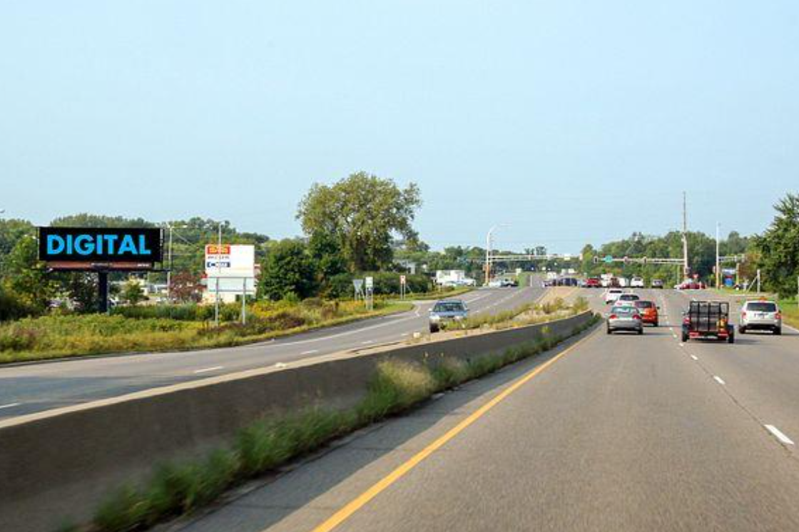 Hwy 7 SS 600ft E/O Hwy 101 (10'6 Media