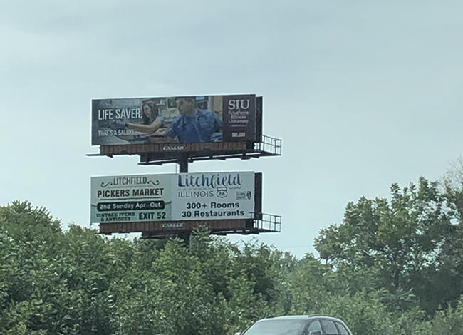 I-55/I-72 100' E/O 11TH ST.E/F TOP Furthest East Sign Media