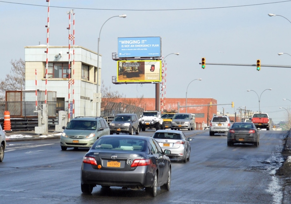 GRAND STREET NL 5F E OF METROPOLITAN AVENUE Media