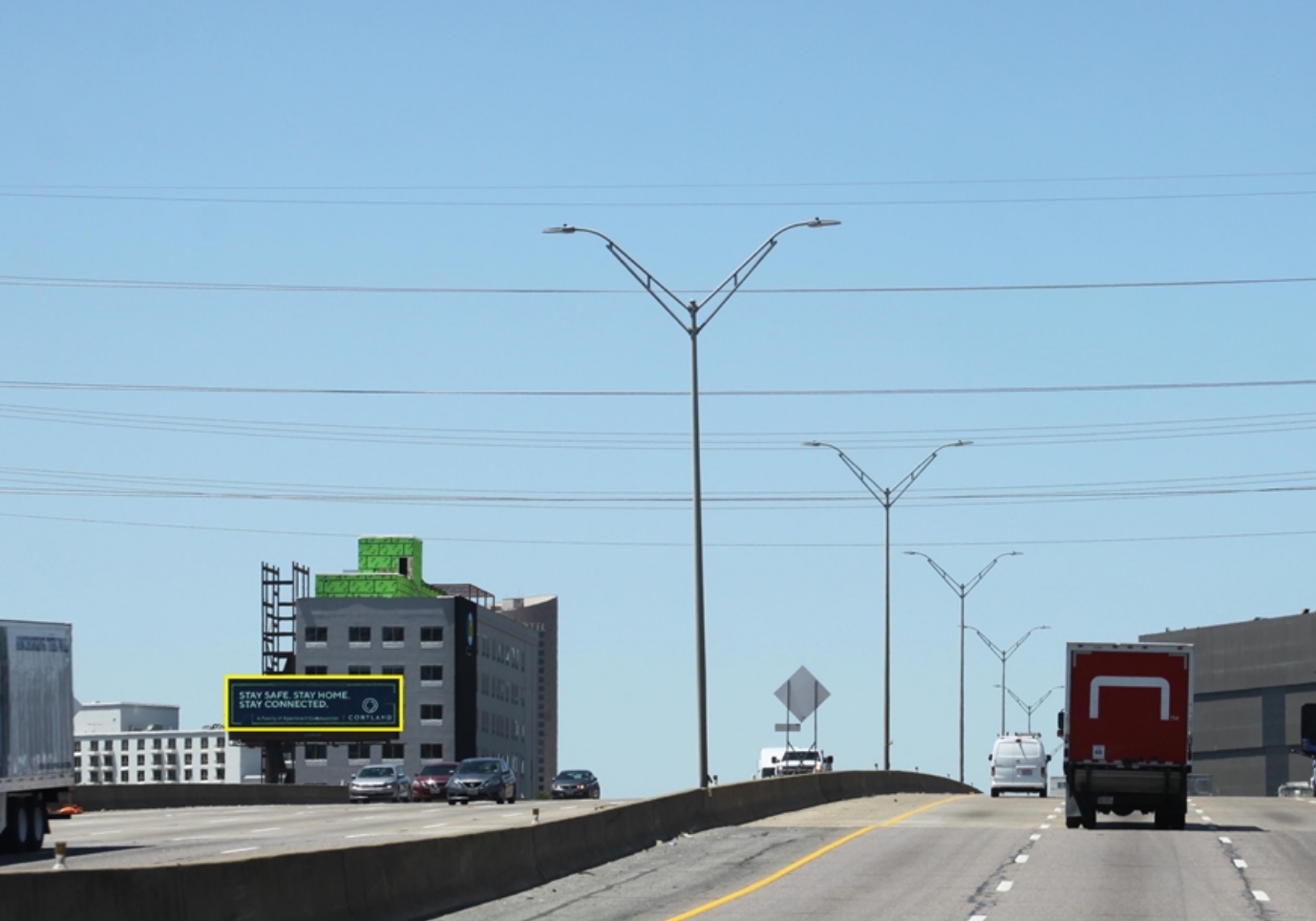 Stemmons Fwy w/l .1 mi n/o Oaklawn Rd Media