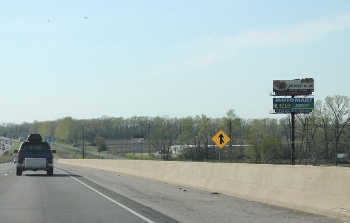 North Side of I-270 Approx. 1500 ft. West of Illinois Rt. 203 W/B (top) Media