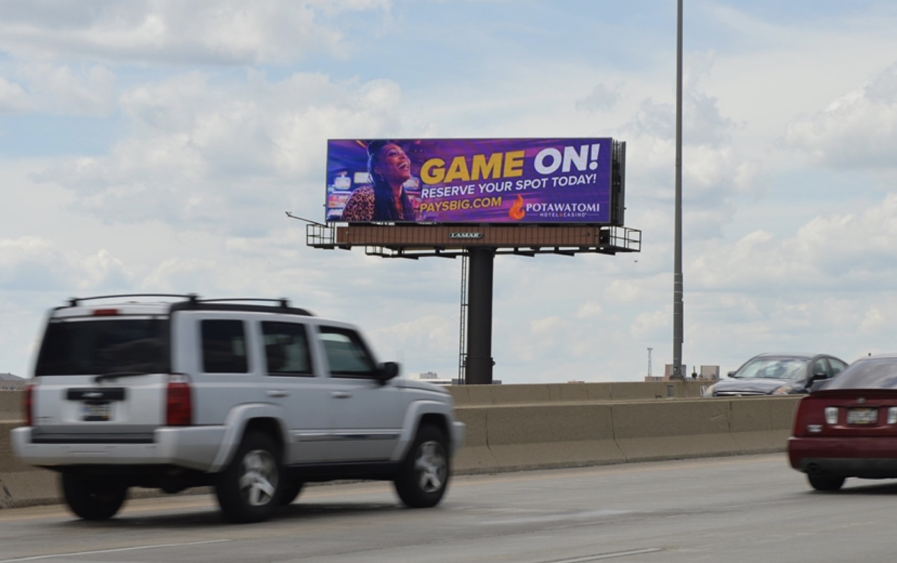 W/S I-94 BRIDGE, 1/4 MI N/O NATIONAL Media